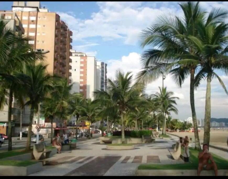 Apartamento 2 Dormitorios E Sacada Gourmet Frente Ao Mar Praia Grande  Exterior photo