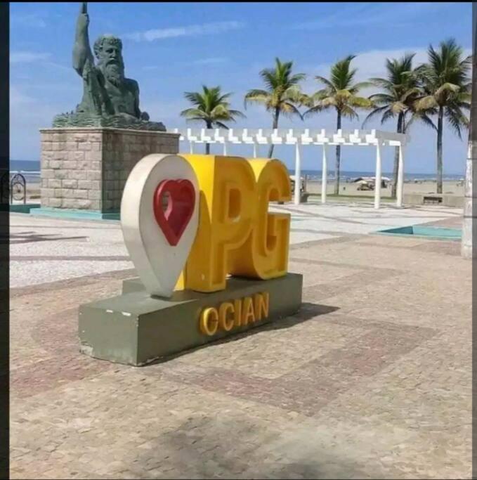 Apartamento 2 Dormitorios E Sacada Gourmet Frente Ao Mar Praia Grande  Exterior photo